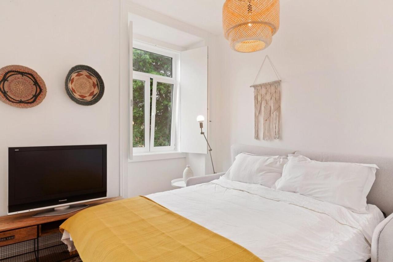 Modern Portuguese 1 Bedroom Apartment In Belem リスボン エクステリア 写真