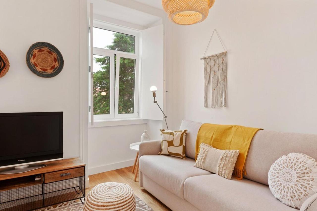 Modern Portuguese 1 Bedroom Apartment In Belem リスボン エクステリア 写真